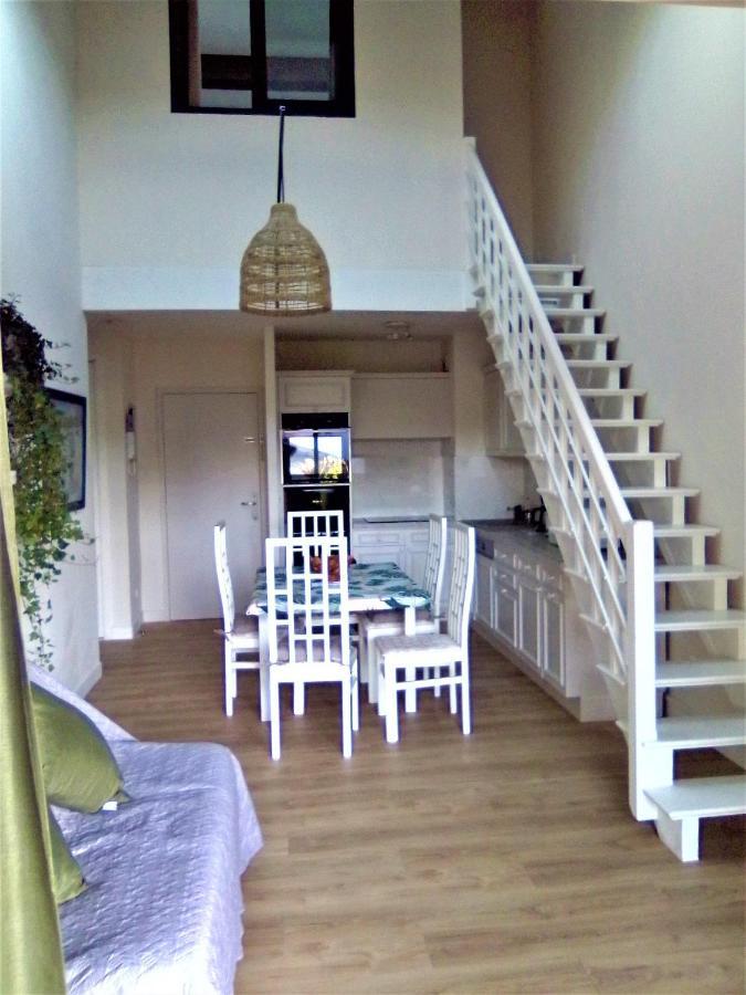 La Terrasse Des Golfs, Duplex Climatise, 2 Sdb, Garage, Calme Et Verdure Saint-Raphaël Exteriör bild